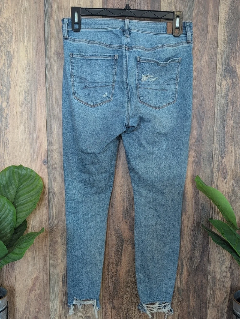 American Eagle Next Level Stretch Hi Rise Jegging Destroyed Jeans 12     F230